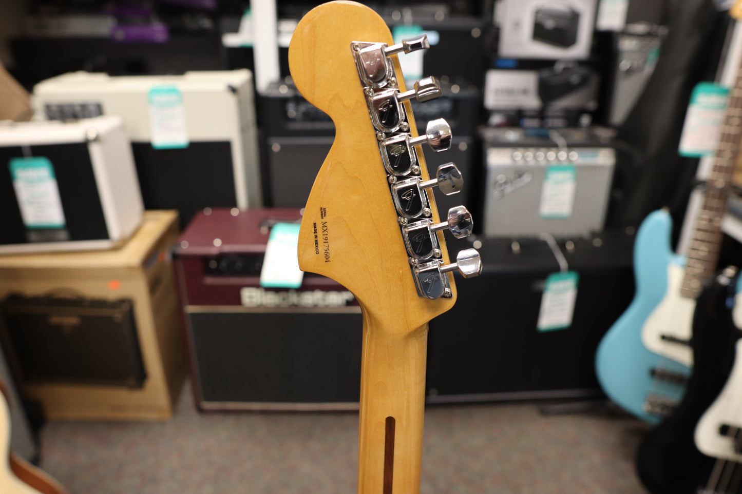 Fender Vintera® '70s Stratocaster®, Maple Fingerboard, Mocha