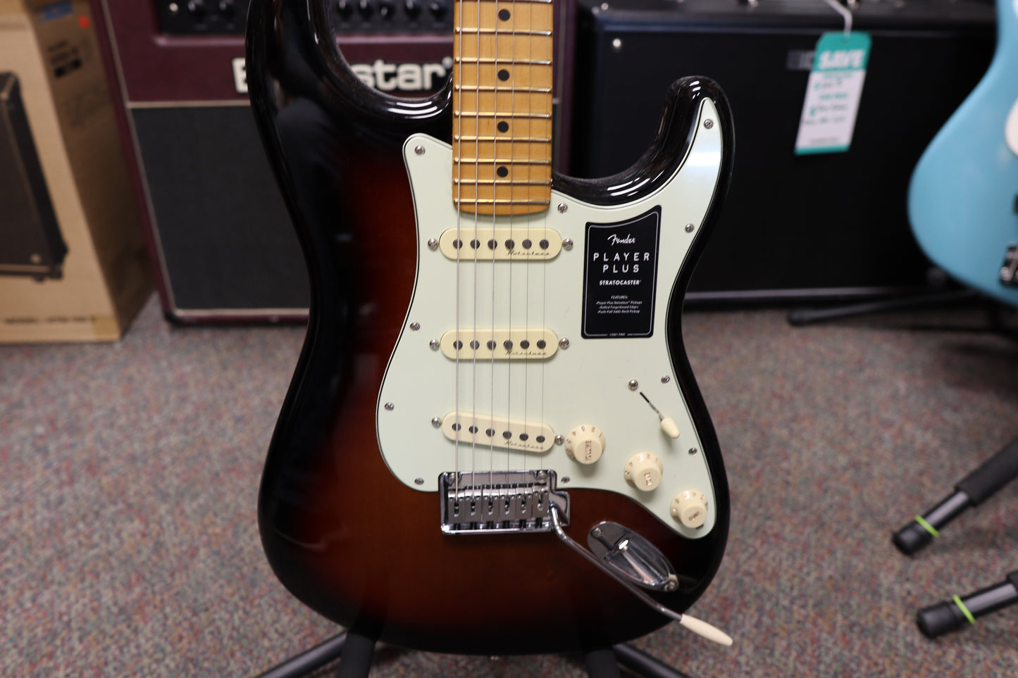 Player Plus Stratocaster®, Maple Fingerboard, 3-Color Sunburst