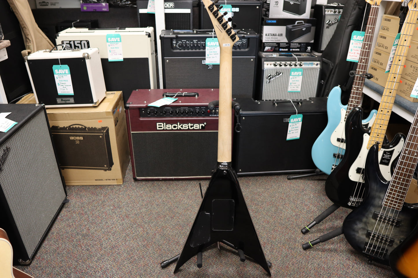 Jackson Pro Series King V™ KV, Ebony Fingerboard, Gloss Black