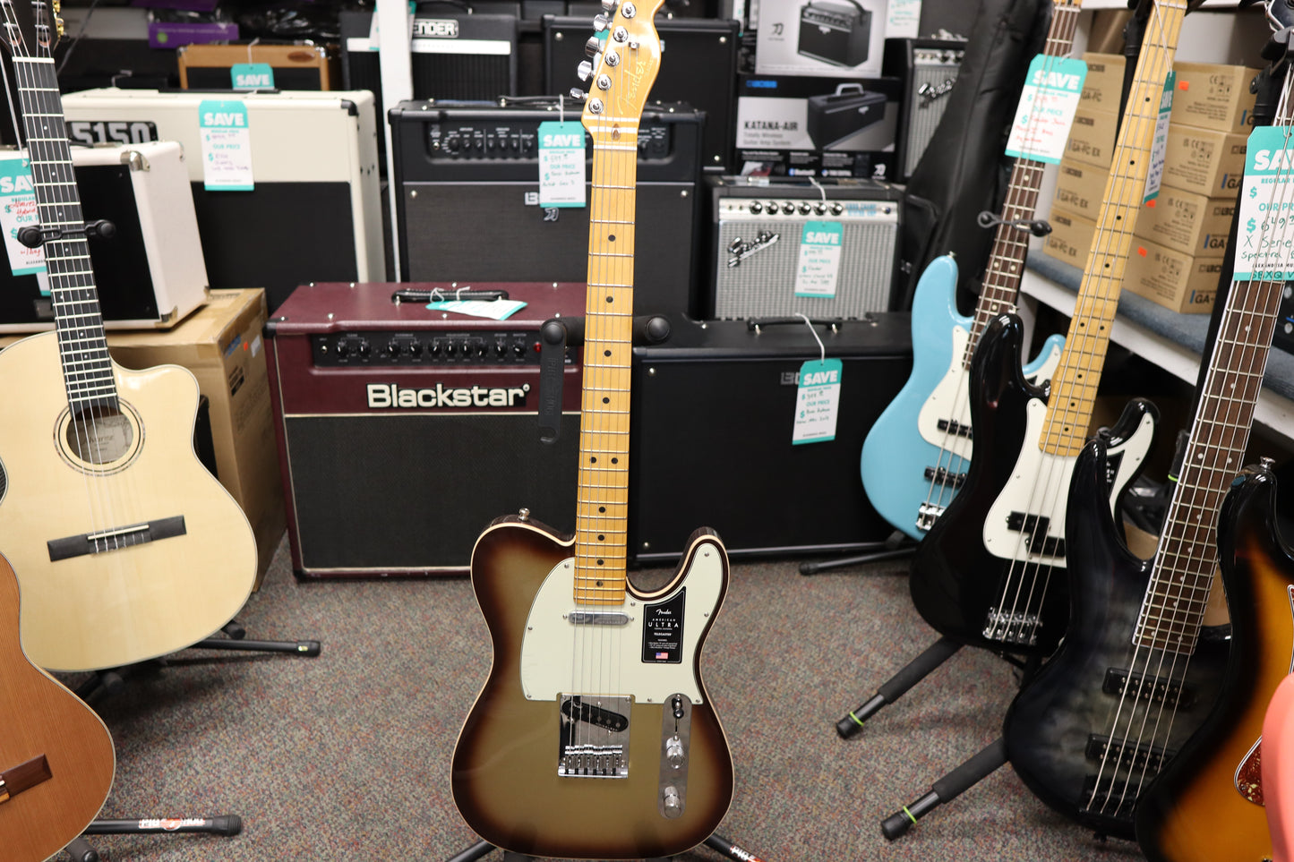 Fender American Ultra Telecaster®, Maple Fingerboard, Mocha Burst