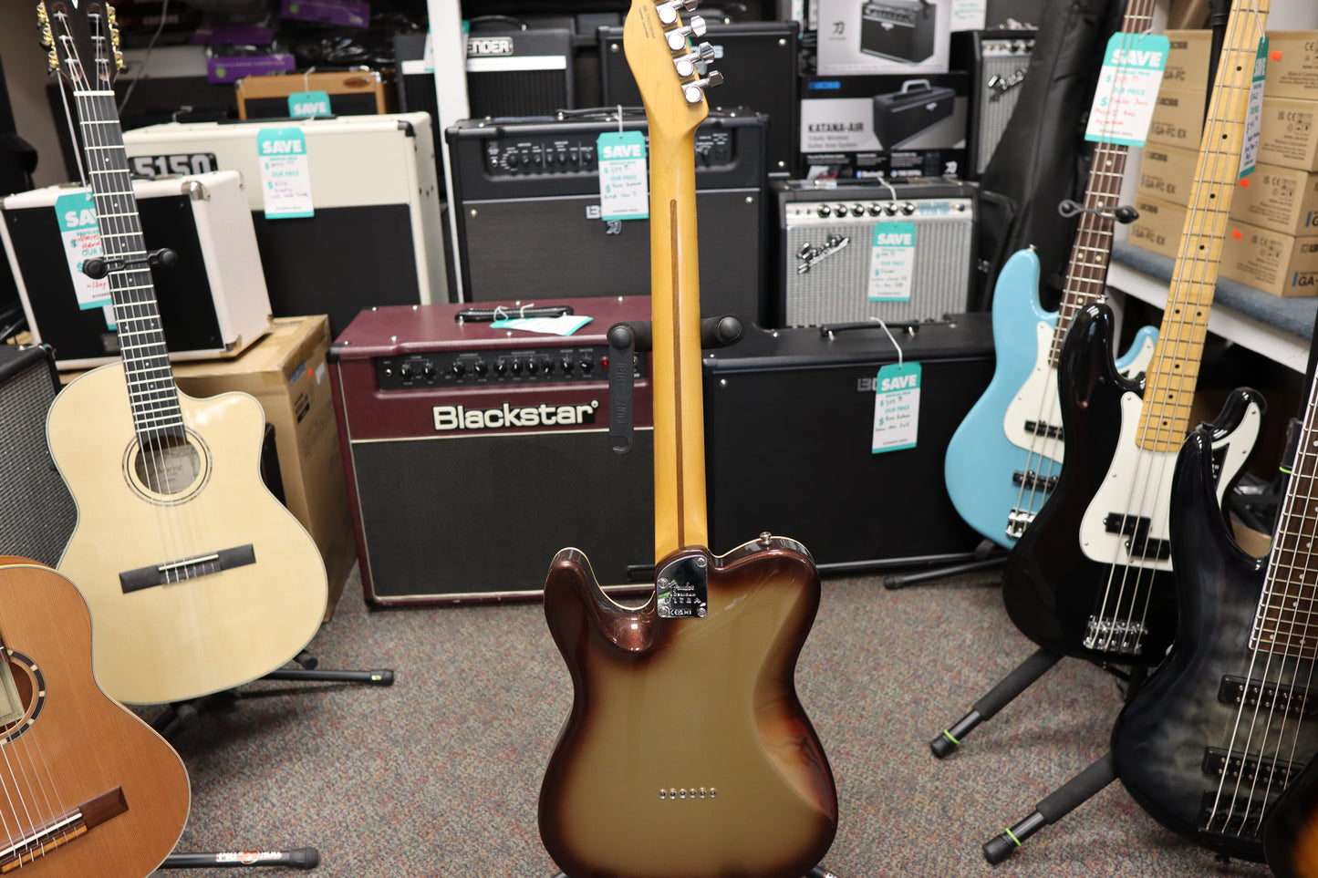 Fender American Ultra Telecaster®, Maple Fingerboard, Mocha Burst