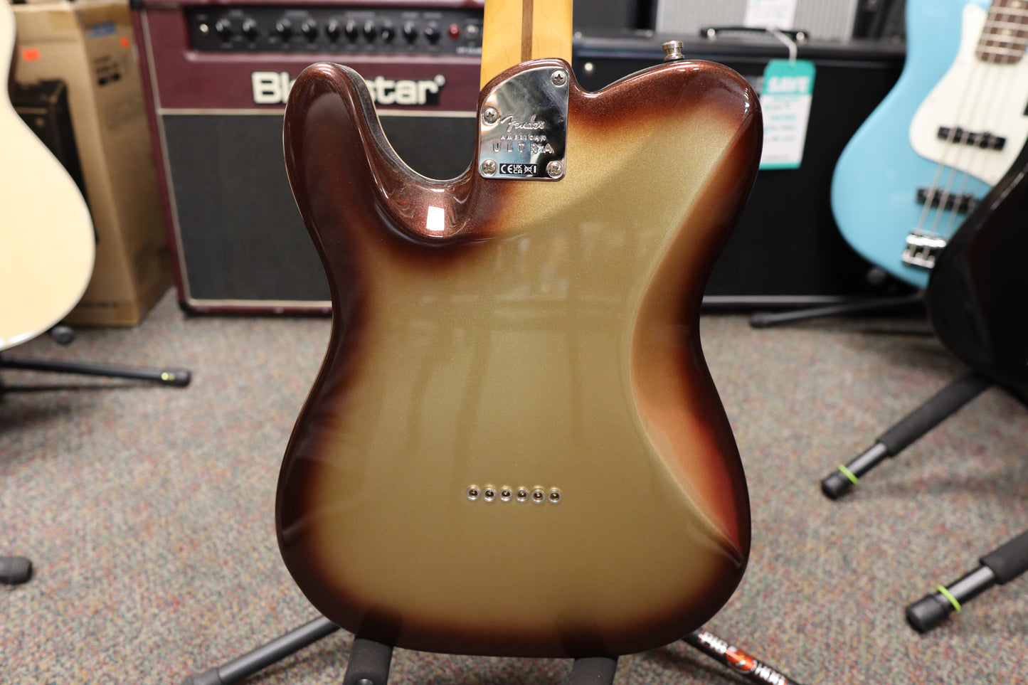 Fender American Ultra Telecaster®, Maple Fingerboard, Mocha Burst