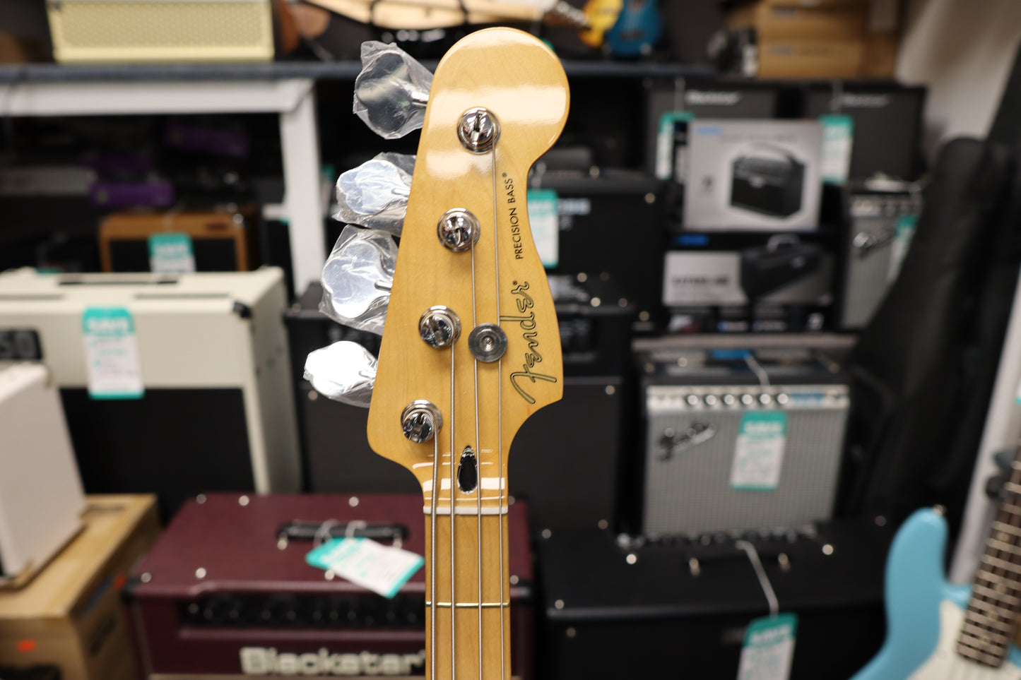 Fender Player II Precision Bass®, Maple Fingerboard, Black
