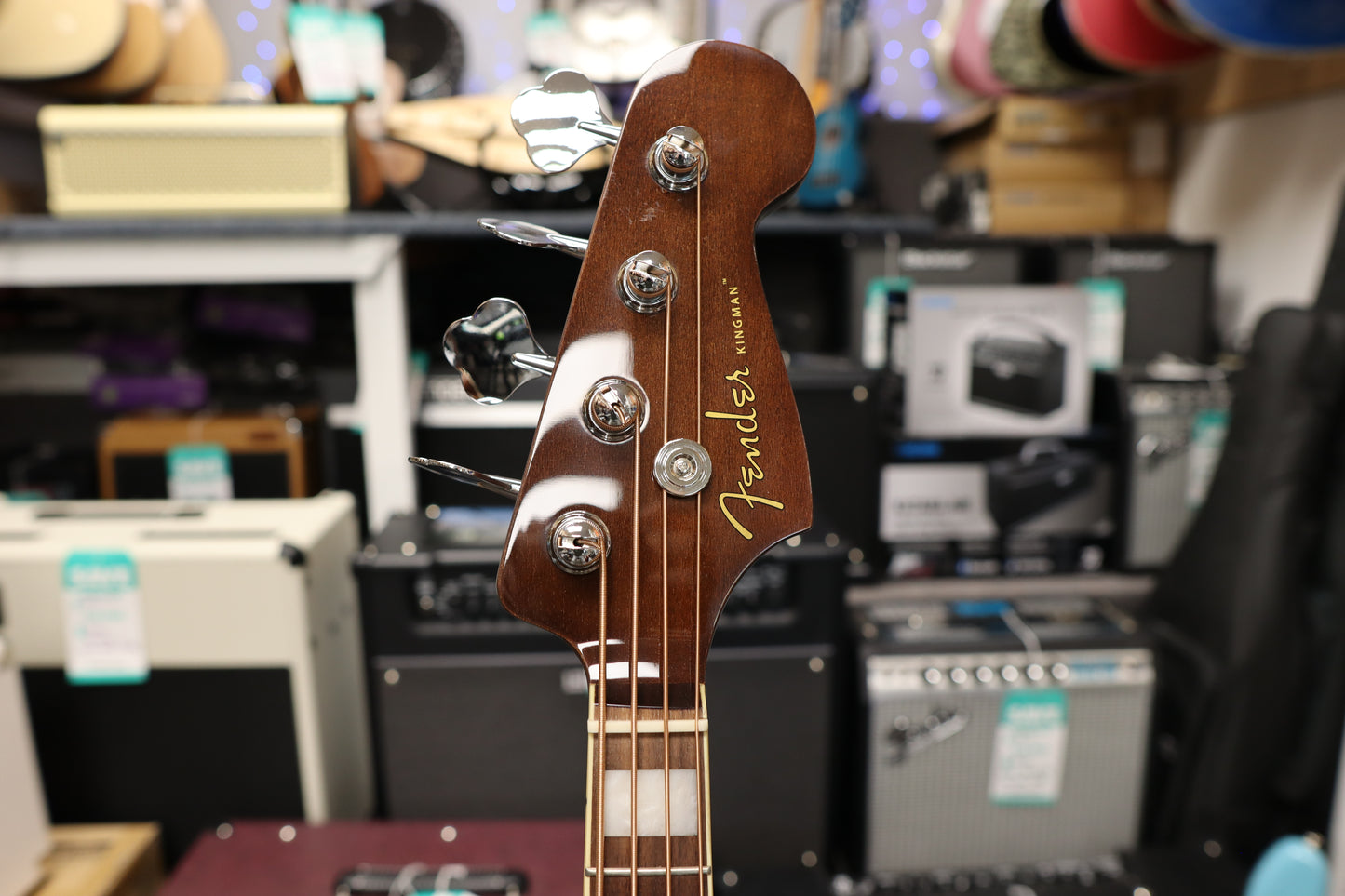 Fender Kingman™ Bass, Walnut Fingerboard, Black Pickguard, Shaded Edge Burst