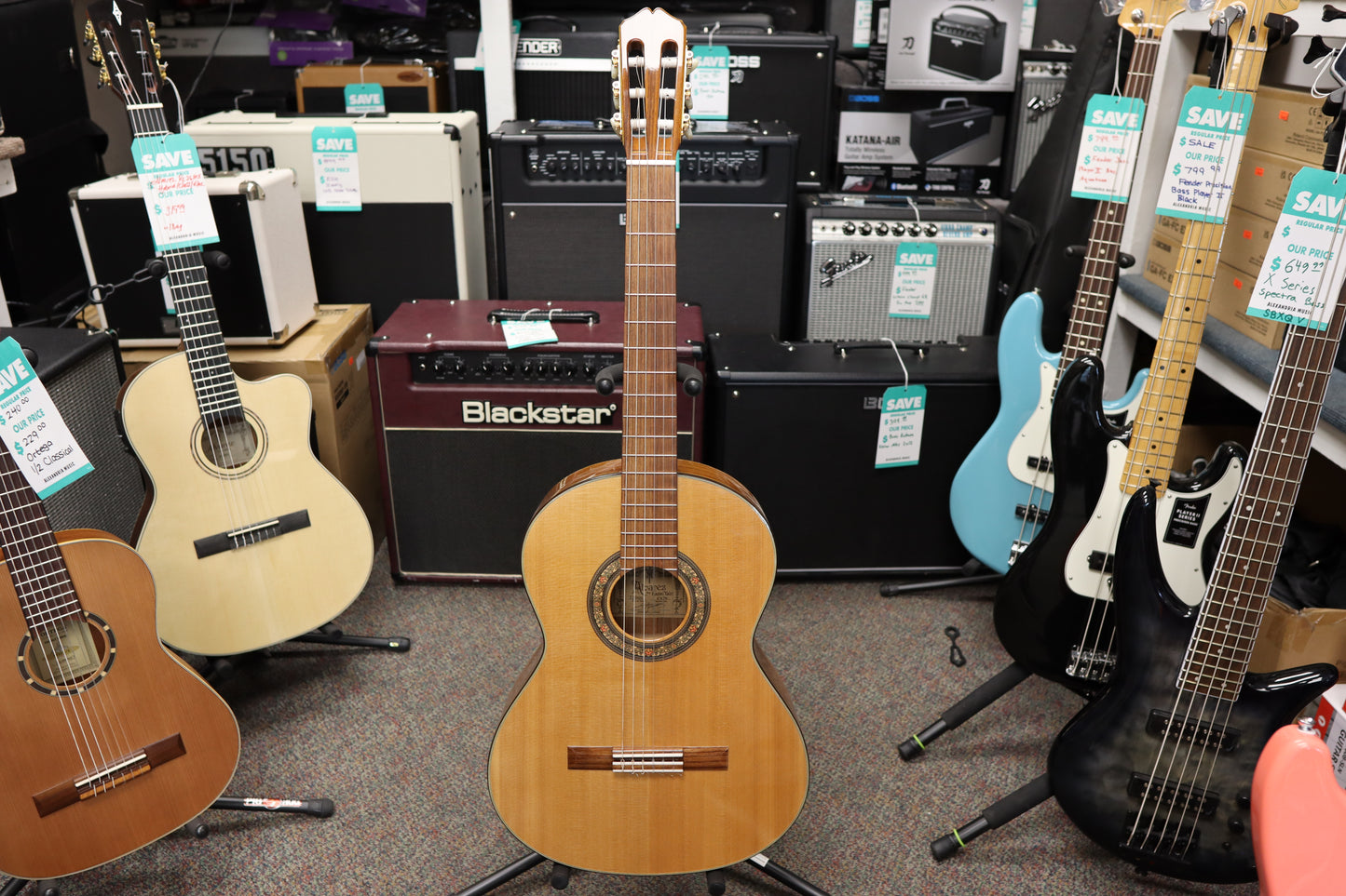 Alvarez Yairi CY70 Nylon String Classical guitar made in Japan