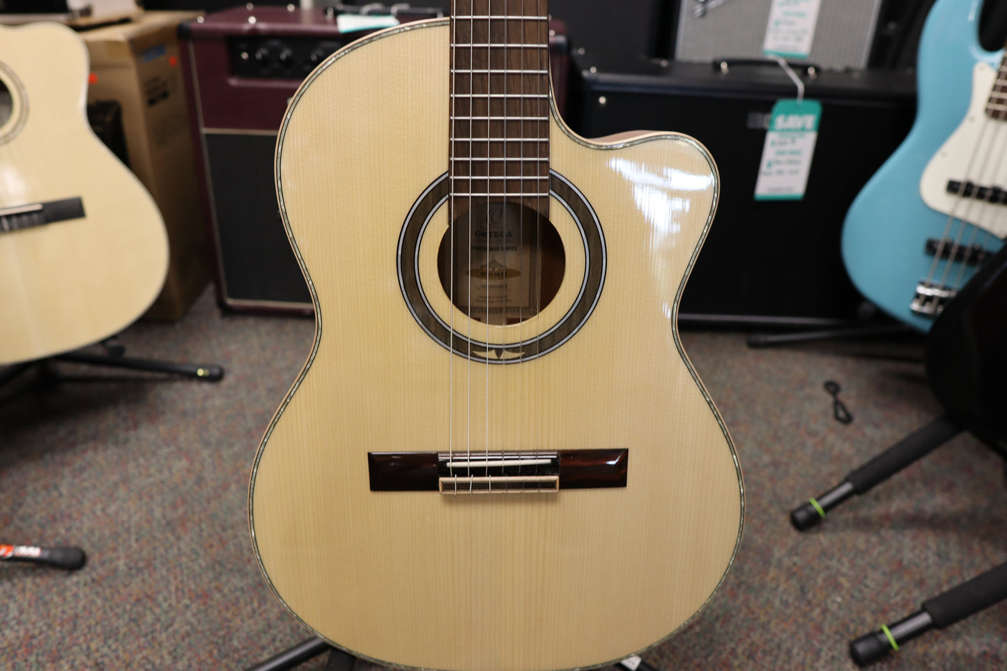 Ortega RCE138-T4 Performer Series Solid Top Thinline Crossover Acoustic-Electric Nylon Classical Guitar w/Bag, Right Handed