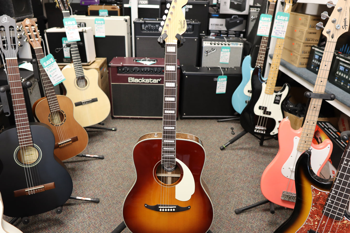 Fender California Vintage Palomino with Case, Aged White Pickguard, Sienna Sunburst