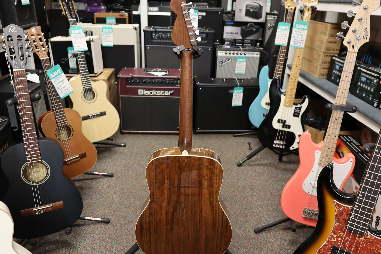 Fender California Vintage Palomino with Case, Aged White Pickguard, Sienna Sunburst