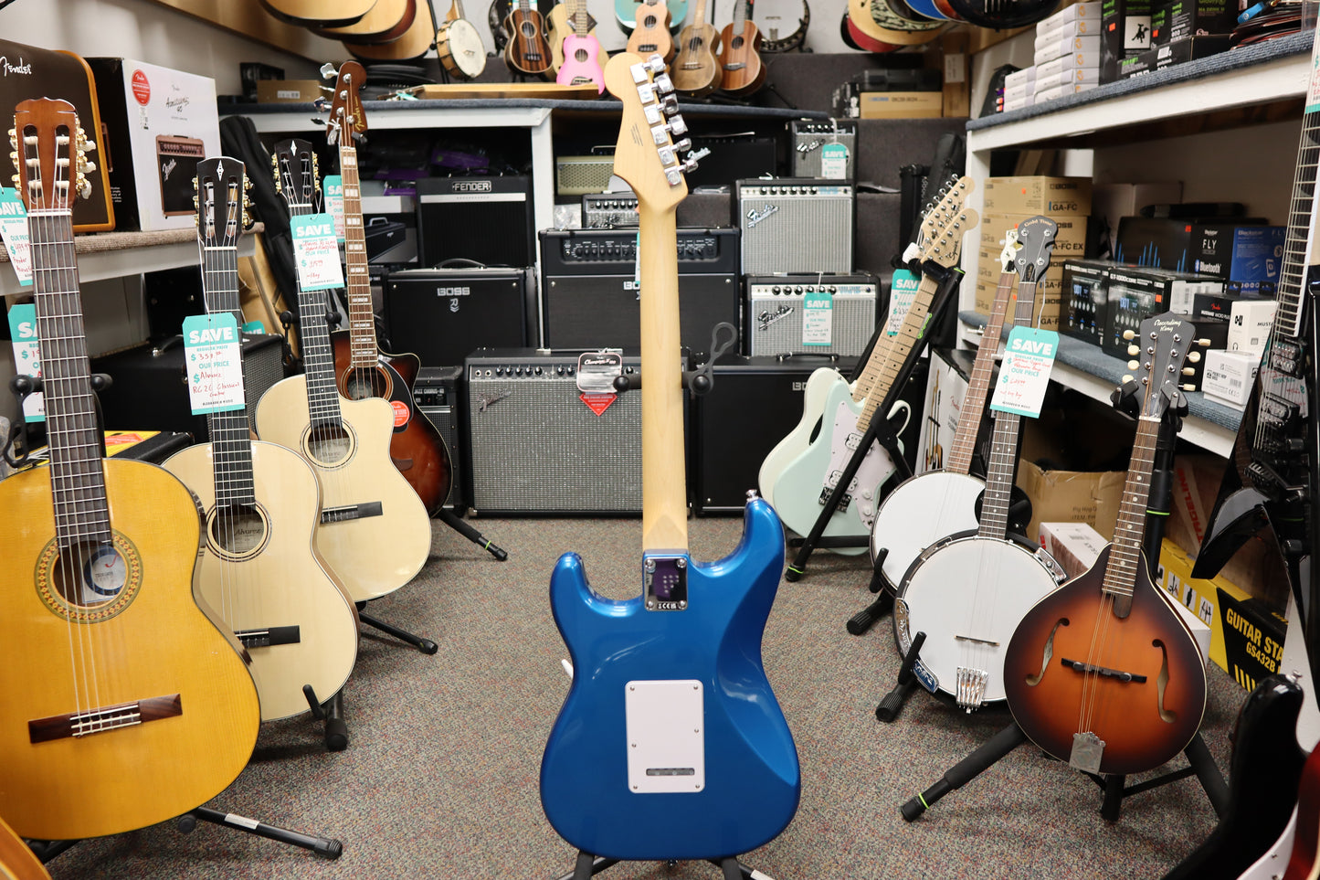 Fender Standard Stratocaster® HSS, Maple Fingerboard, White Pickguard, Aqua Marine Metallic