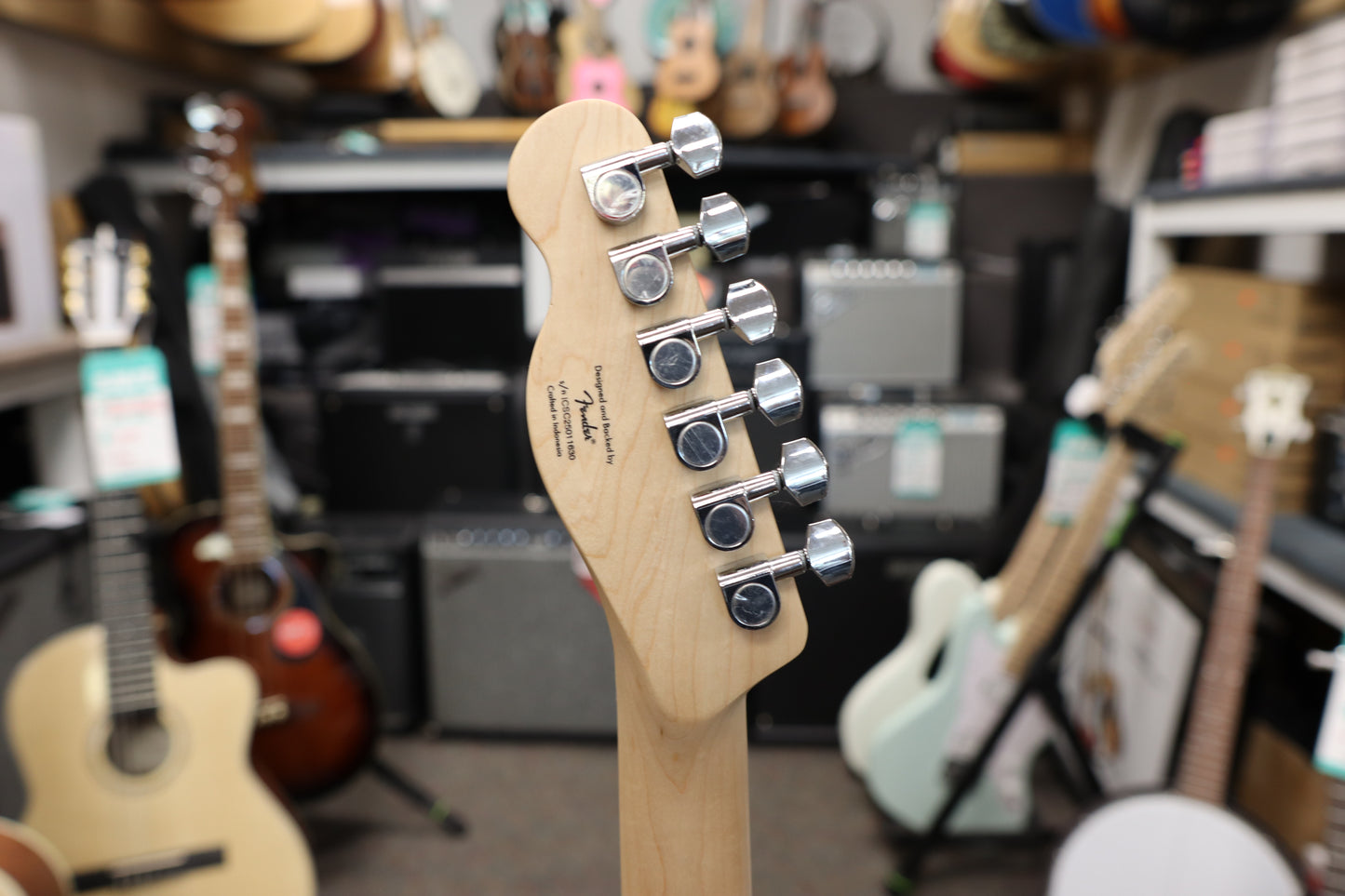 Squier Sonic® Telecaster®, Maple Fingerboard, Black Pickguard, Butterscotch Blonde