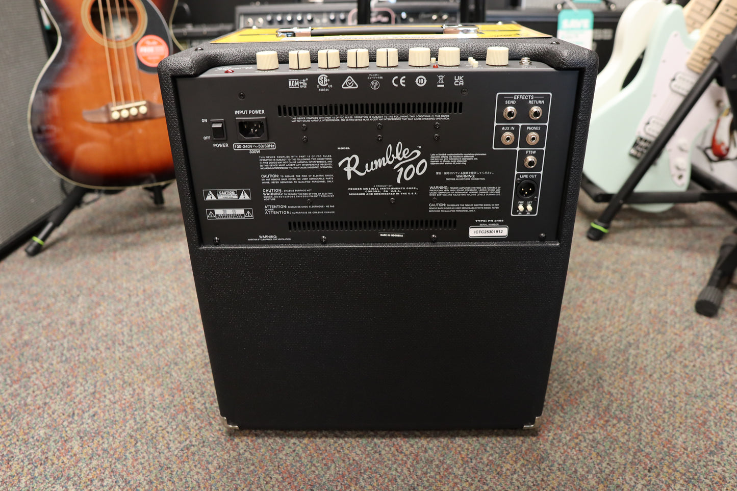 Fender Rumble™ 100 (V3), 120V, Black/Silver