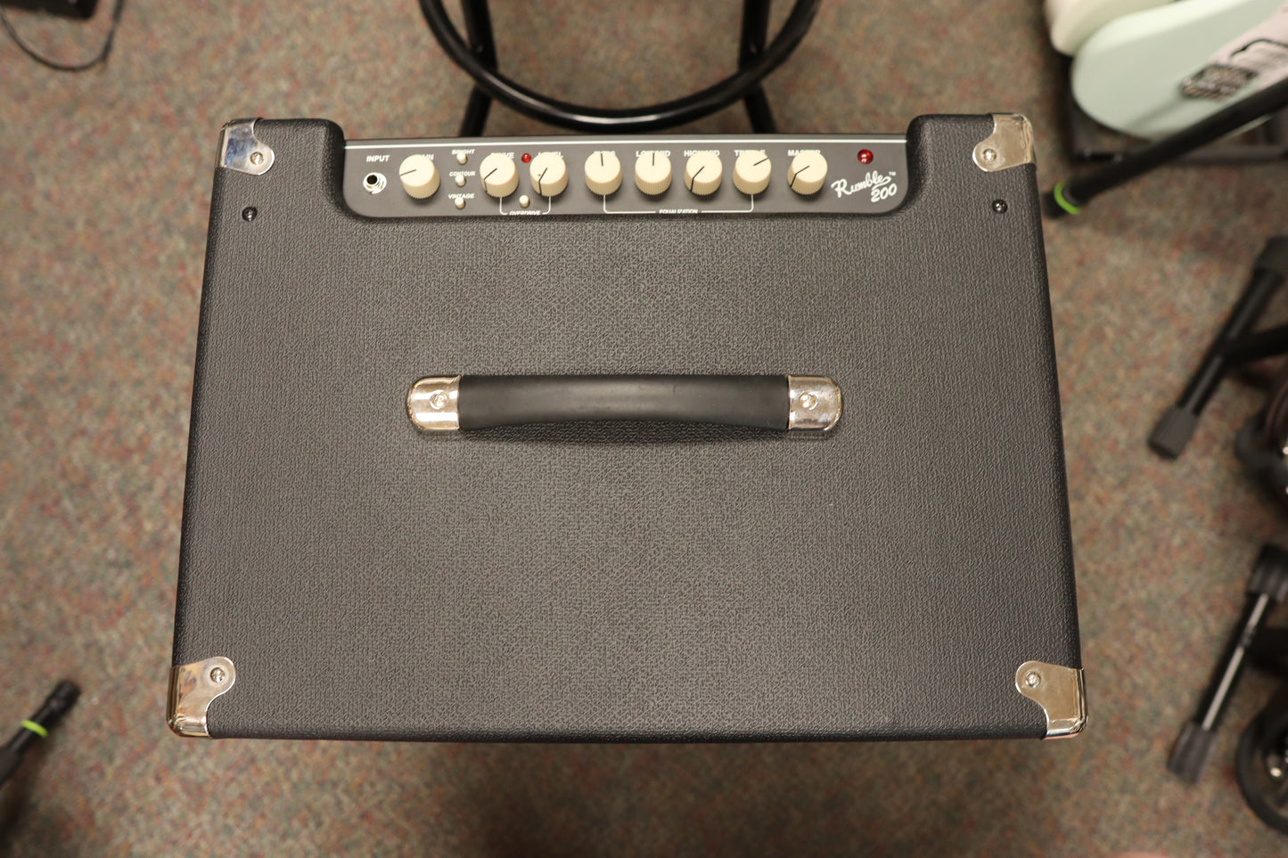 Fender Rumble™ 200 (V3), 120V, Black/Silver