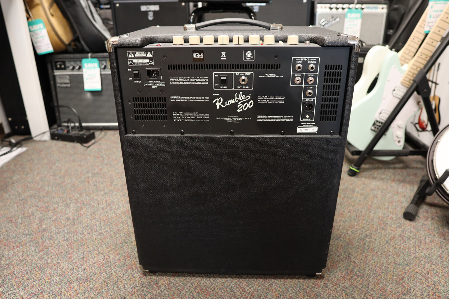 Fender Rumble™ 200 (V3), 120V, Black/Silver