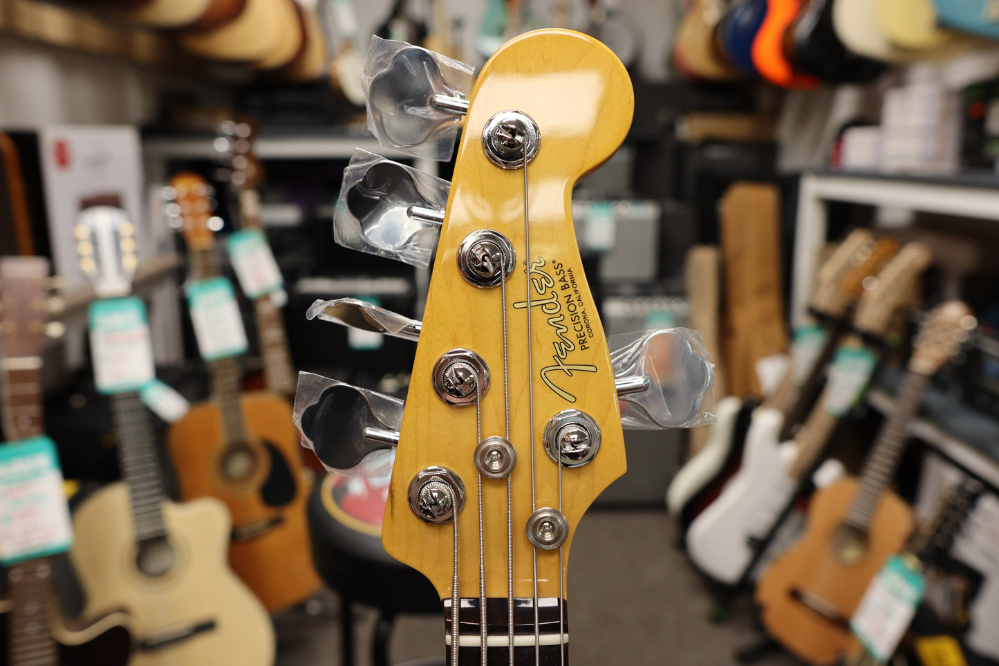 Fender American Professional II Precision Bass® V, Rosewood Fingerboard, 3-Color Sunburst