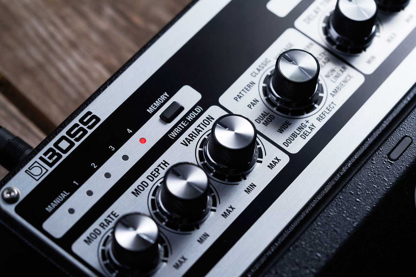 BOSS DM-101 Delay Machine