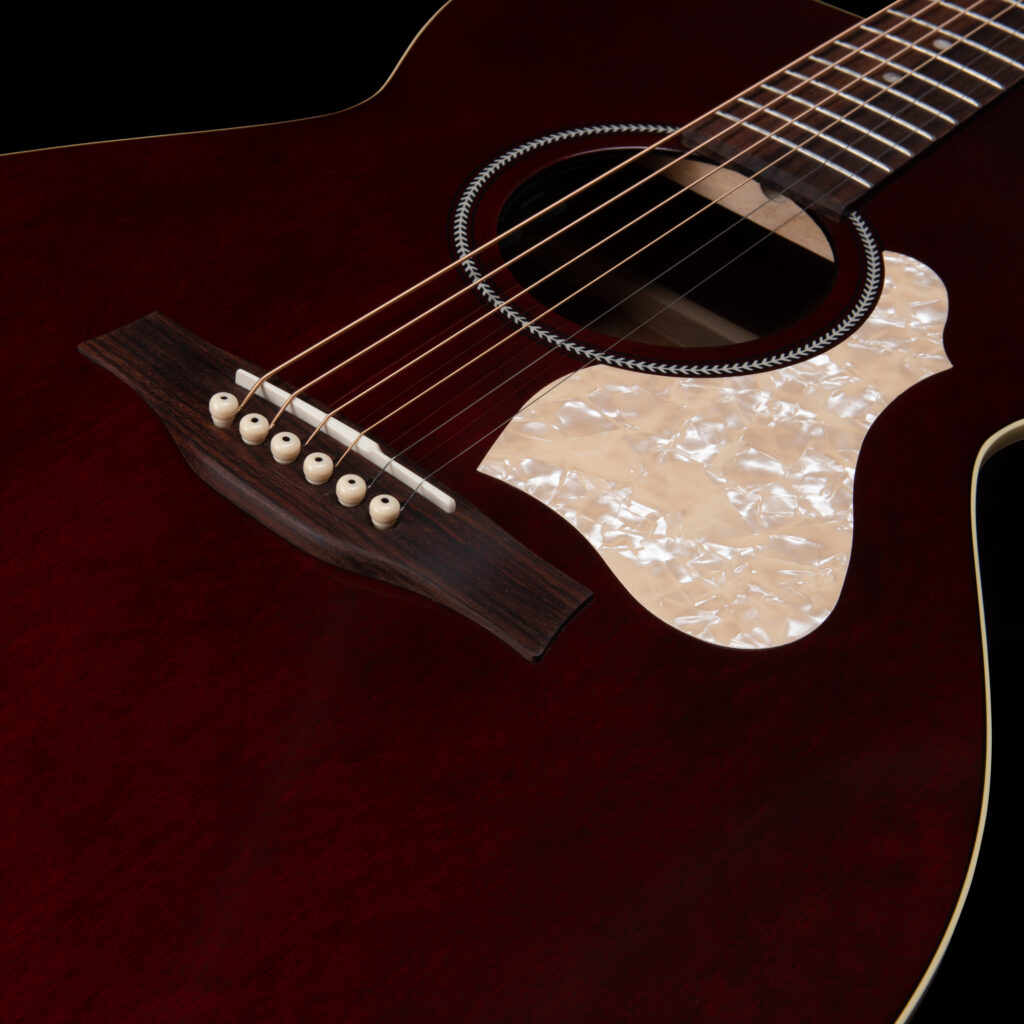 Seagull M6 LTD Ruby Red CH EQ