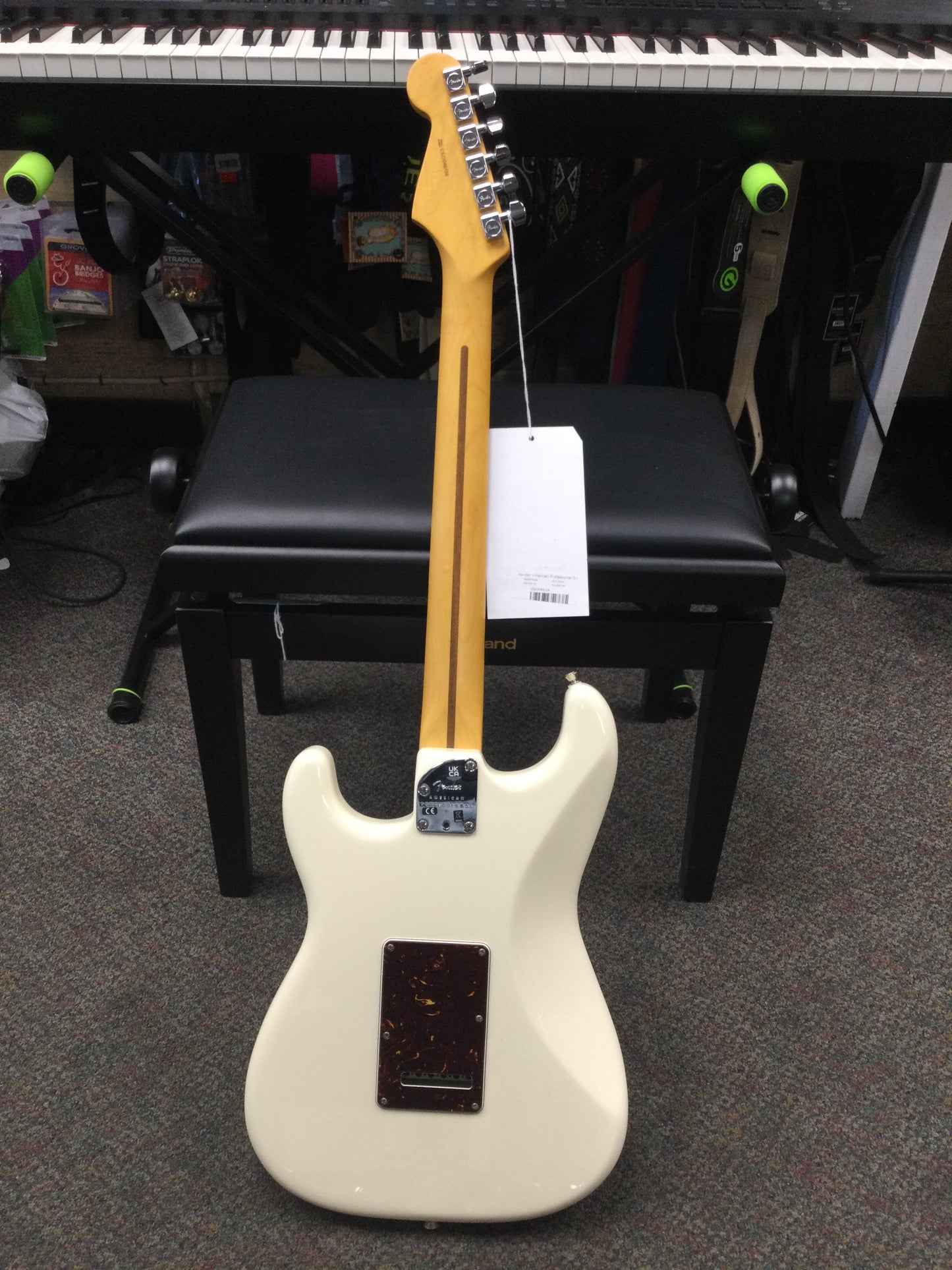 Fender American Professional II Stratocaster®, Rosewood Fingerboard, Olympic White