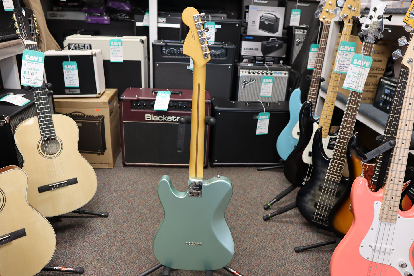 Fender American Professional II Telecaster® Deluxe, Maple Fingerboard, Mystic Surf Green