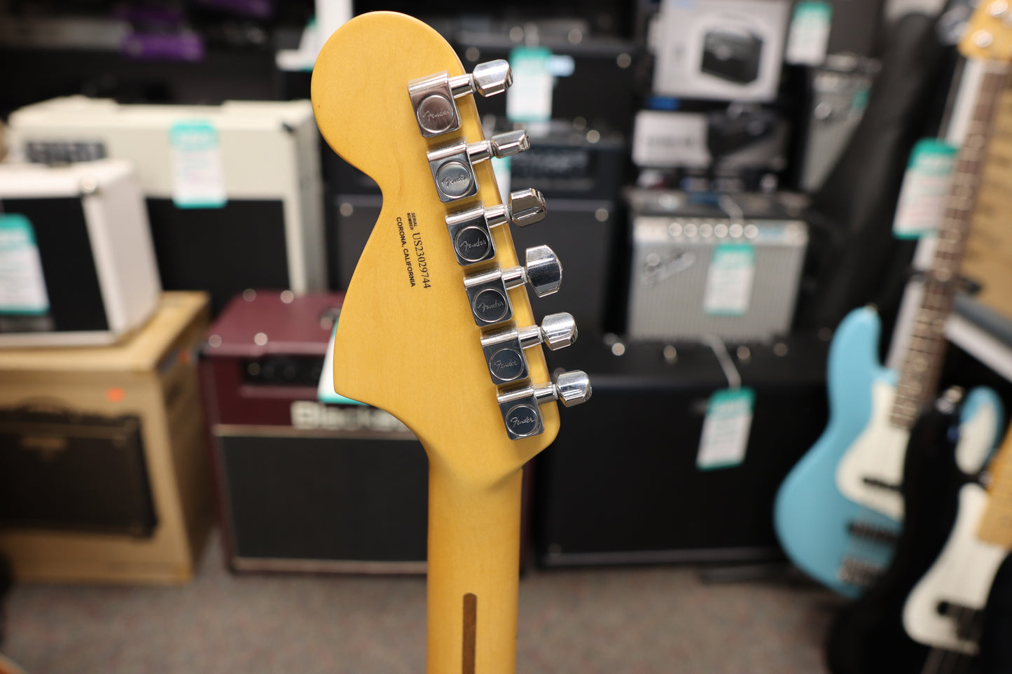 Fender American Professional II Telecaster® Deluxe, Maple Fingerboard, Mystic Surf Green