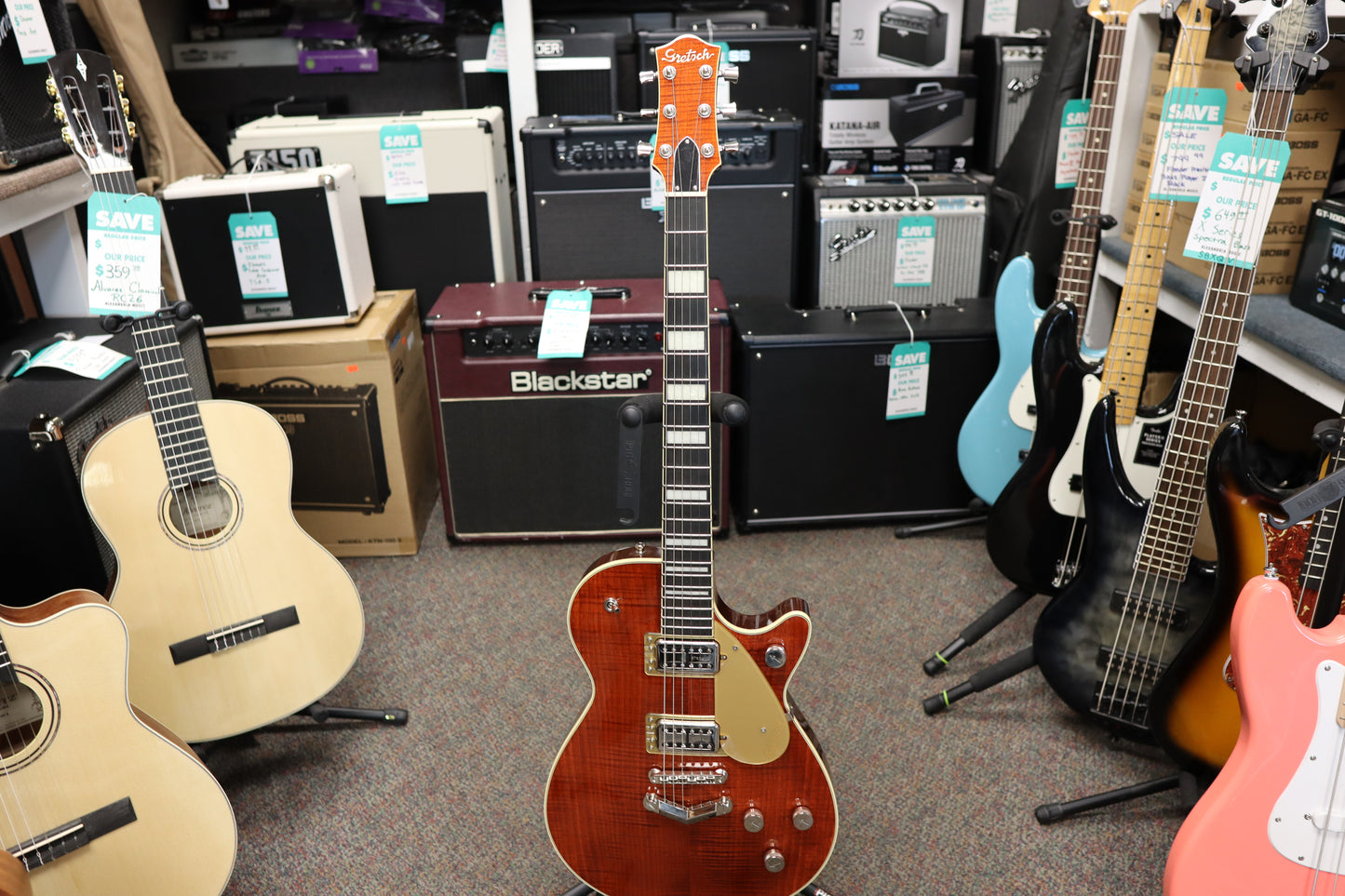 Grestch G6228FM Players Edition Jet™ BT with V-Stoptail and Flame Maple