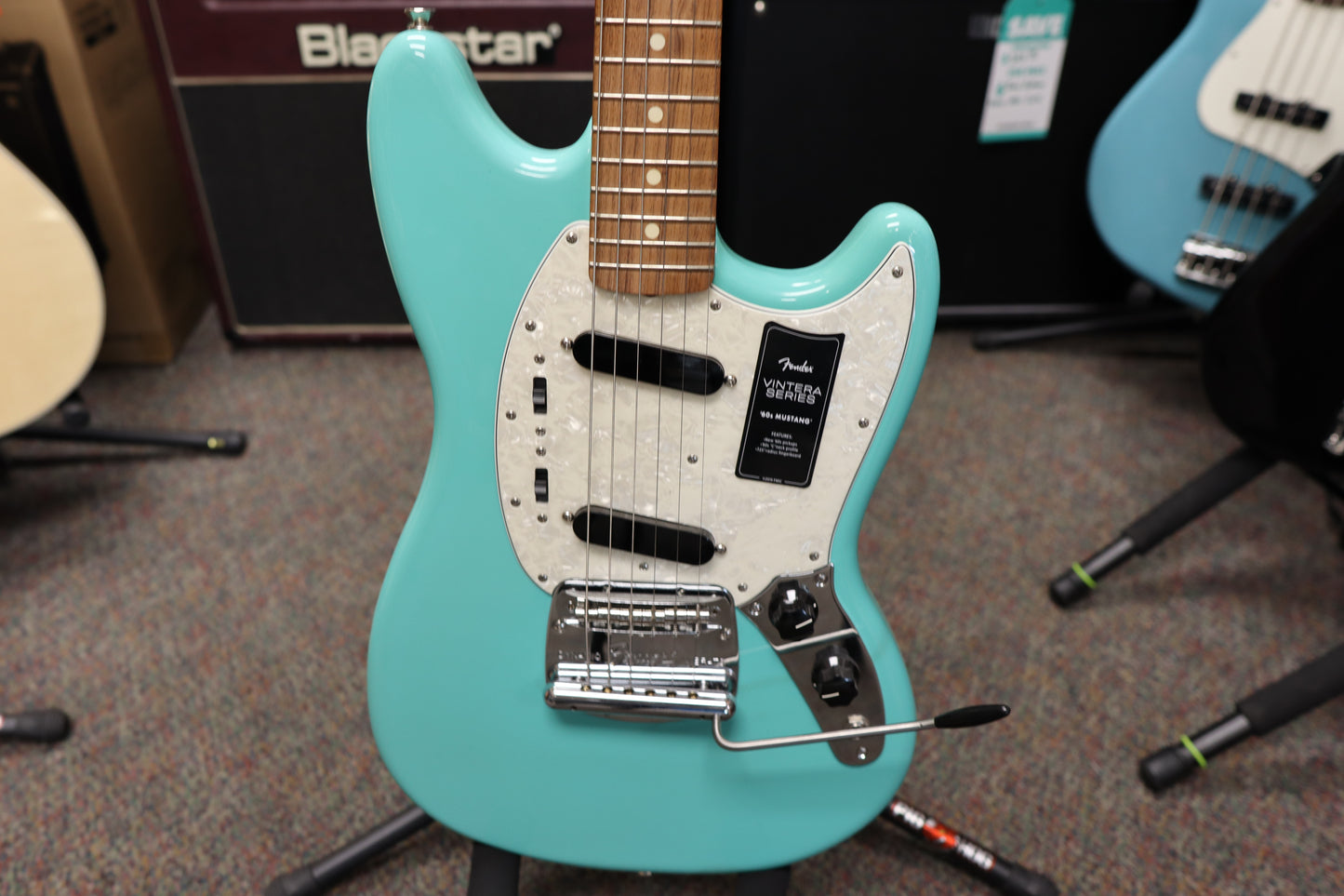 Fender Vintera® '60s Mustang®, Pau Ferro Fingerboard, Sea Foam Green