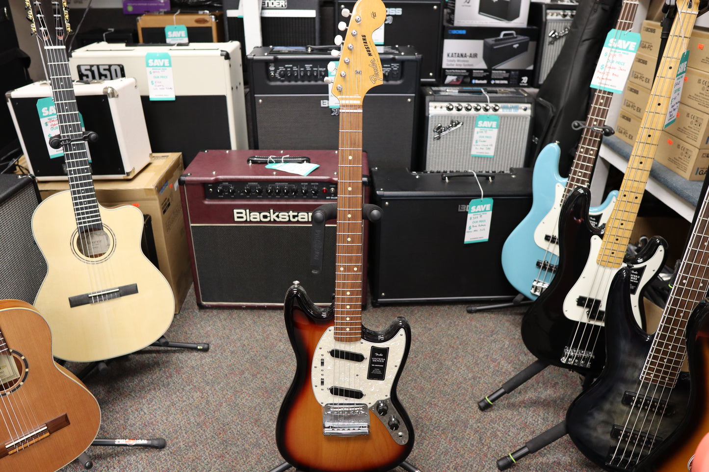 Fender Vintera® '60s Mustang®, Pau Ferro Fingerboard, 3-Color Sunburst
