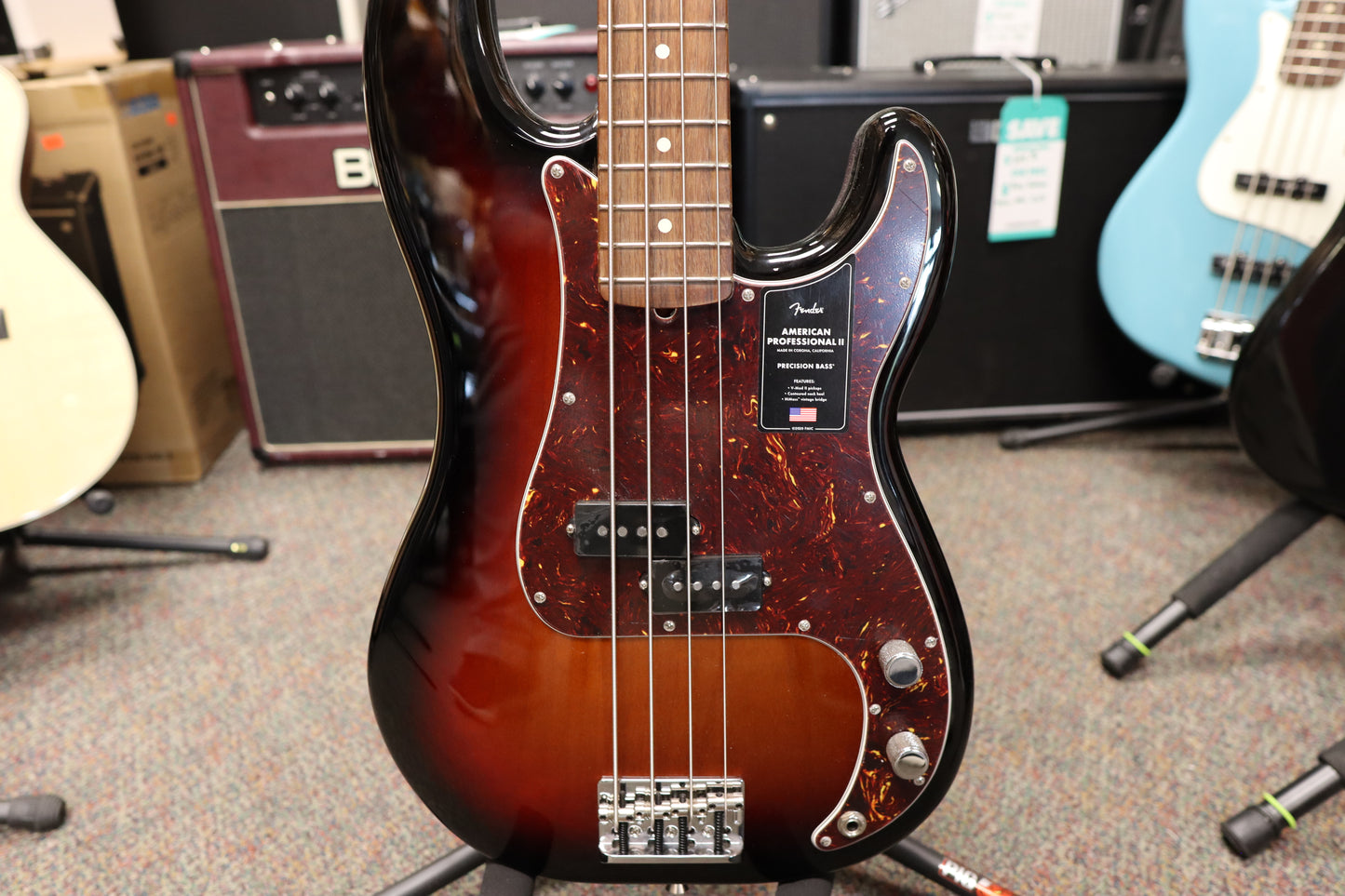 Fender American Professional II Precision Bass®, Rosewood Fingerboard, 3-Color Sunburst