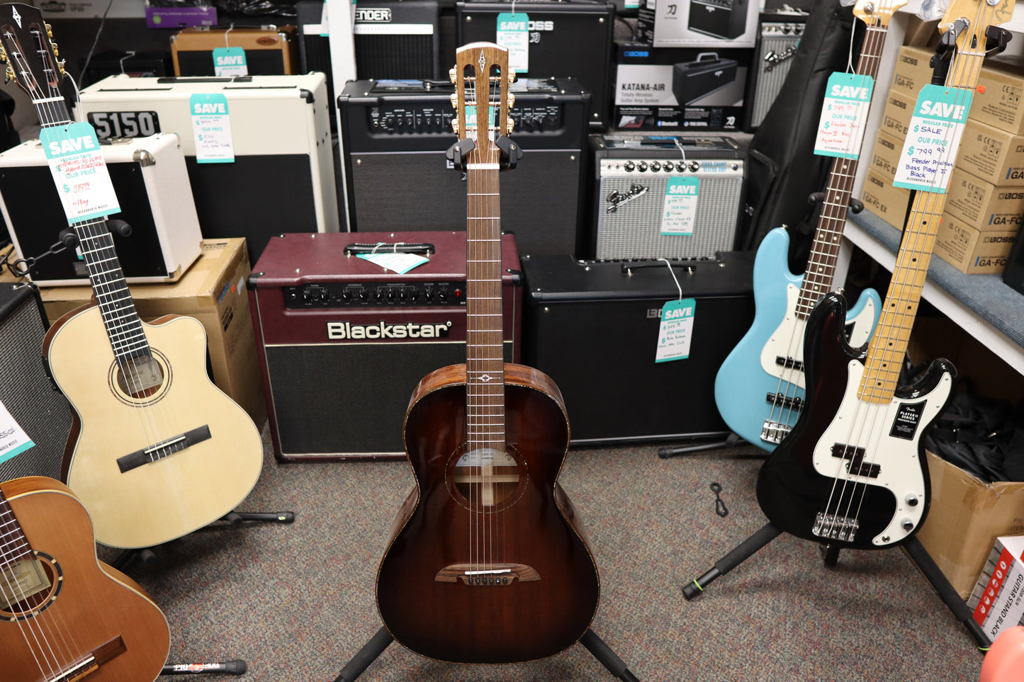 Alvarez MPA66SHB Masterworks Series Acoustic Guitar - Natural