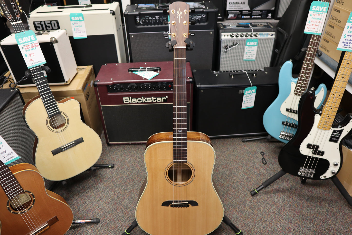 Alvarez Yairi DYM70