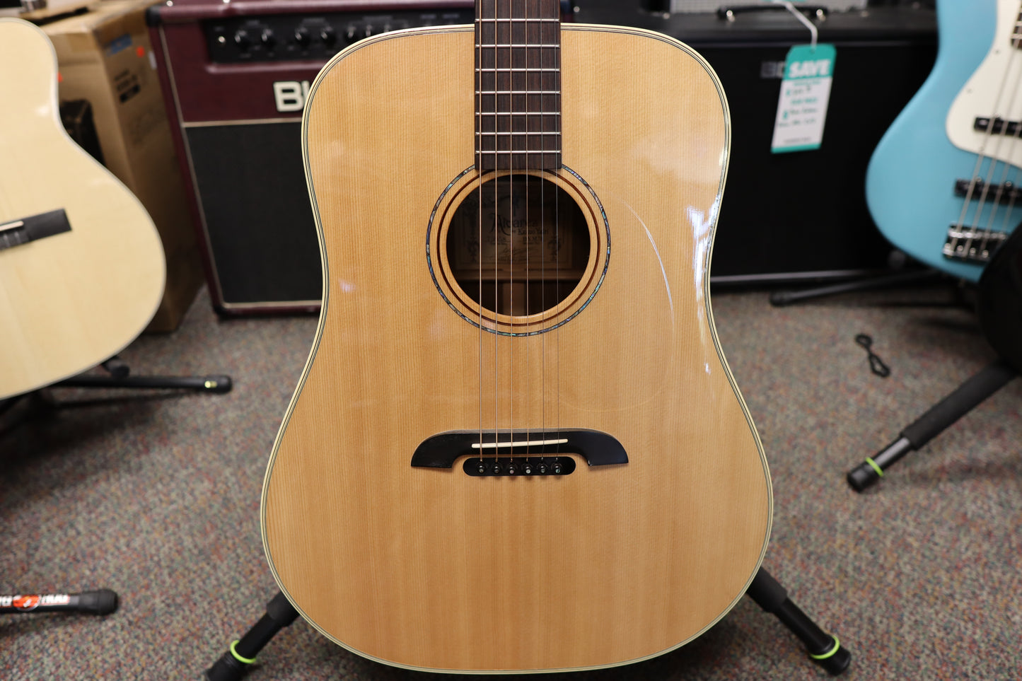 Alvarez Yairi DYM70