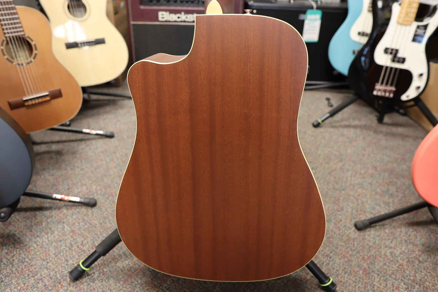 Fender Redondo Player, Walnut Fingerboard, White Pickguard, Candy Apple Red