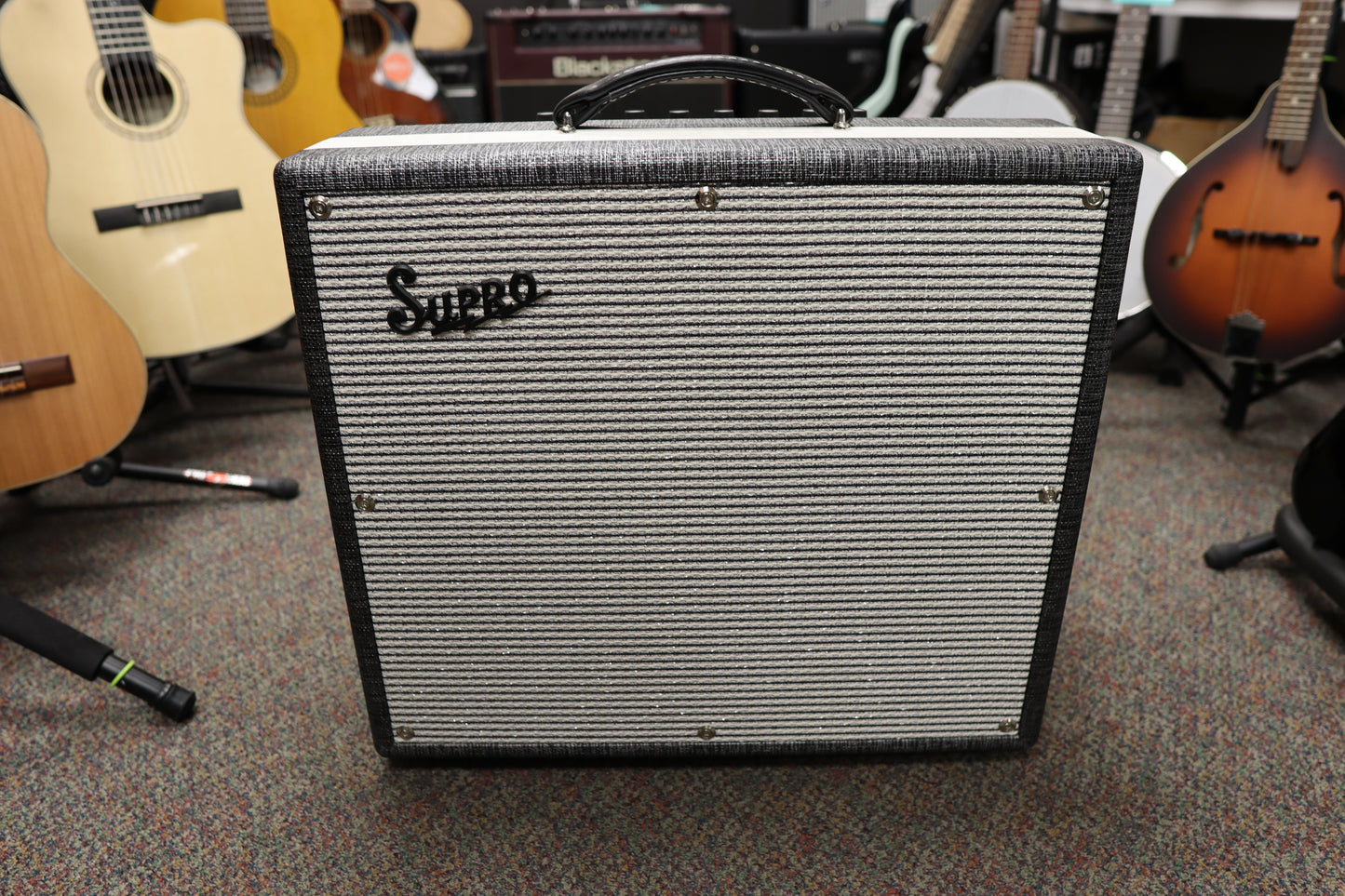 Supro 1696RT Black Magick Reverb 1x12" 25w Guitar Amplifier