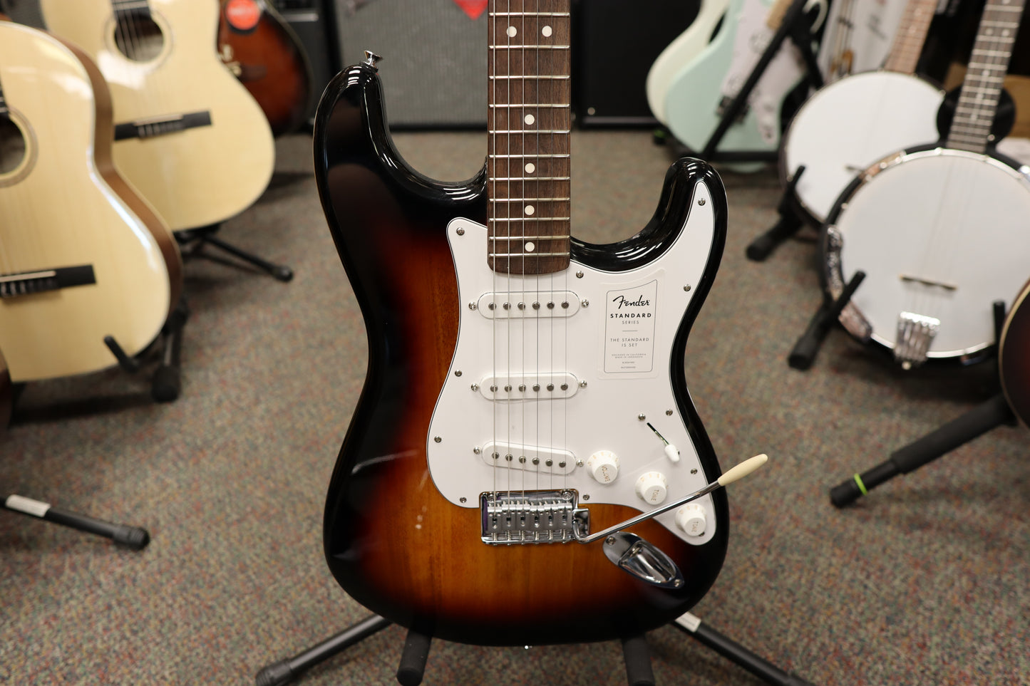 Fender Standard Stratocaster®, Laurel Fingerboard, White Pickguard, 3-Color Sunburst