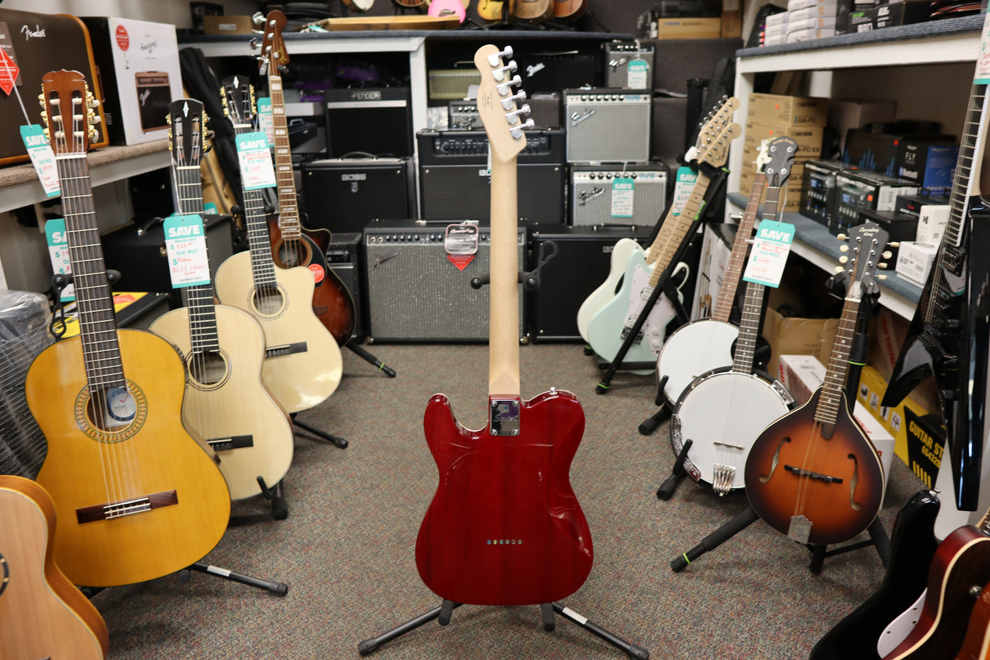 Squier Affinity Series® Telecaster® FMT SH, Laurel Fingerboard, White Pickguard, Crimson Red Transparent