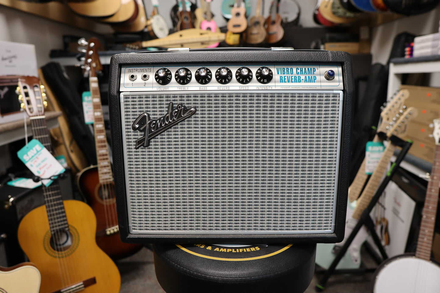 Fender '68 Custom Vibro Champ® Reverb, 120V