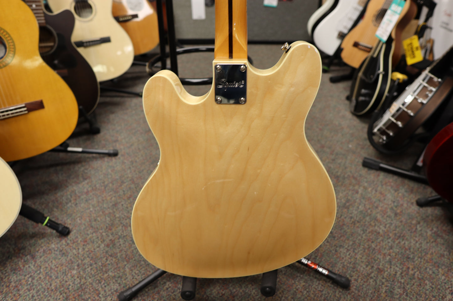 Squier Classic Vibe Starcaster®, Maple Fingerboard, Natural