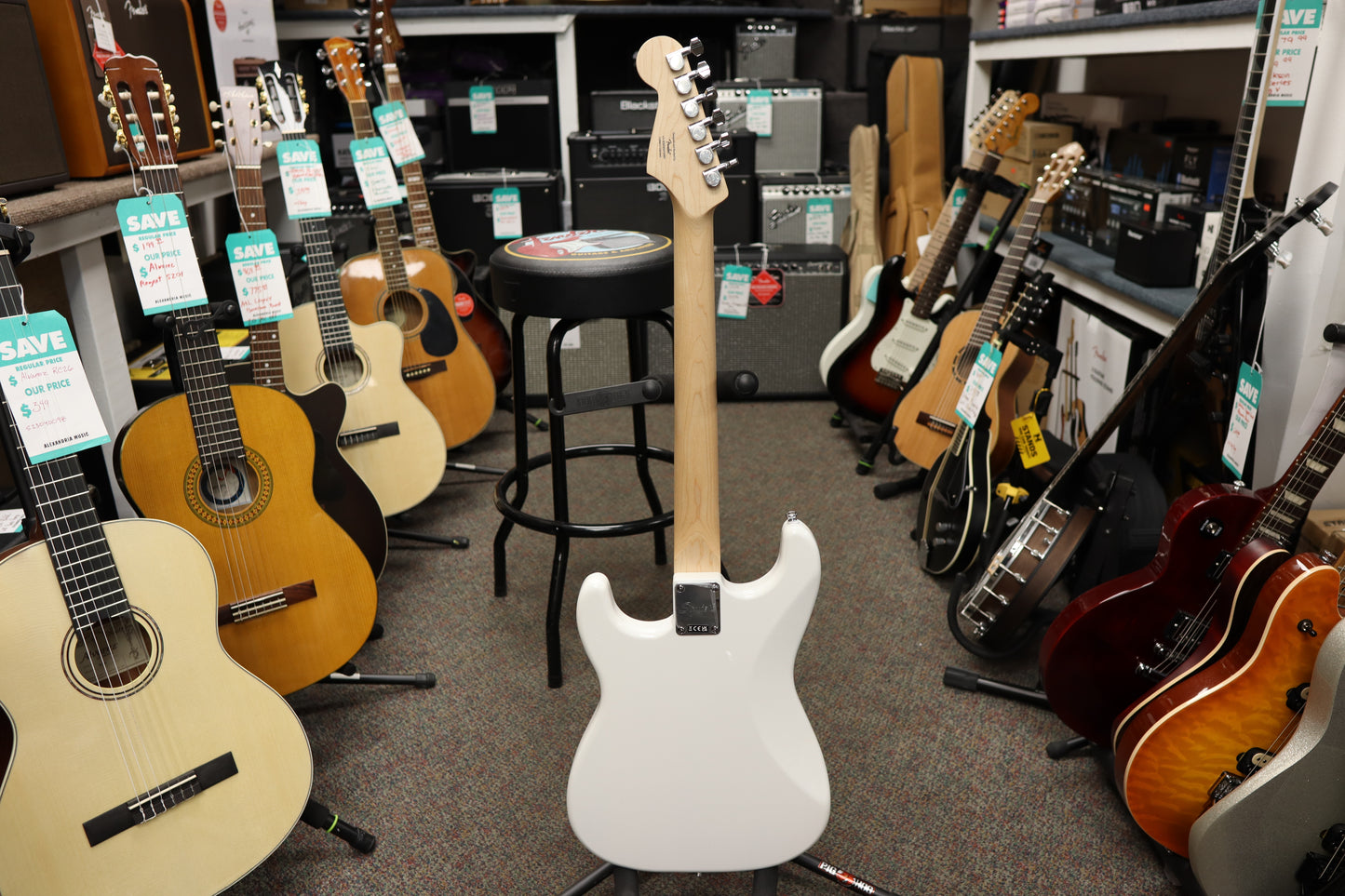 Squier Sonic® Stratocaster® HT, Maple Fingerboard, White Pickguard, Arctic White