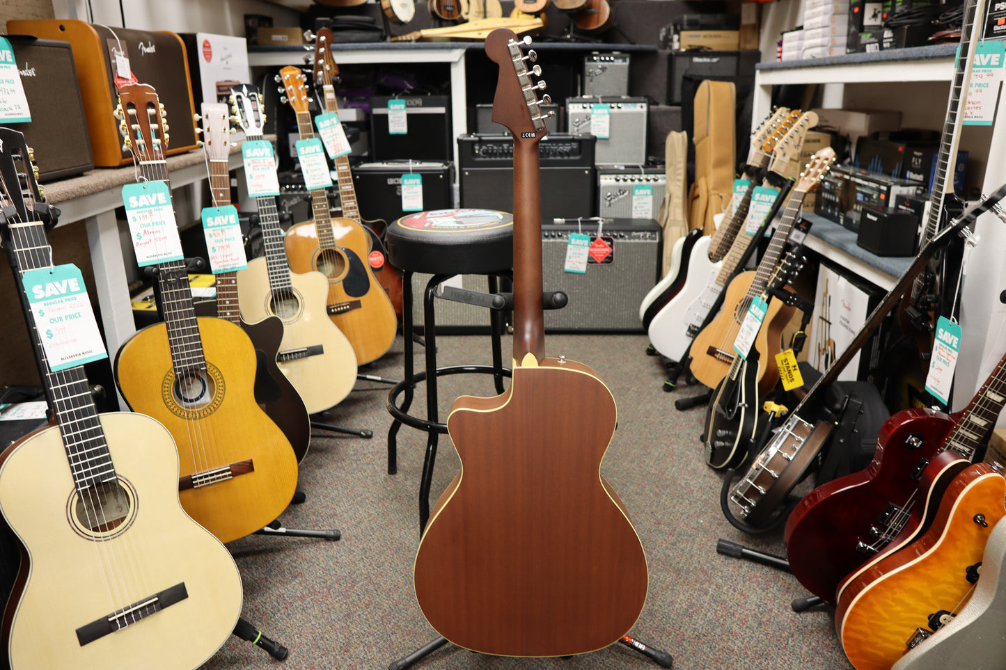 Fender Newporter Player, Walnut Fingerboard, Black Pickguard, Tidepool